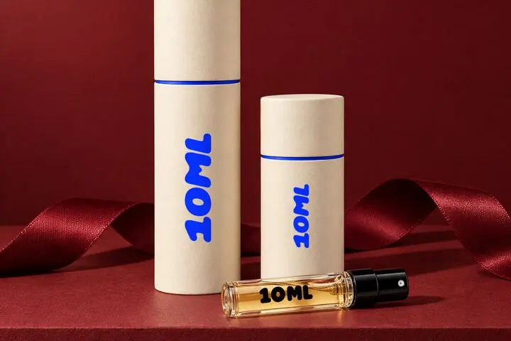 10ML-Duftproben-Set mit 3 Parfums in 3 ml, auf Bordeauxrot